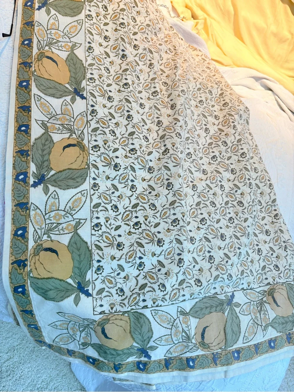 Vintage Williams Sonoma Tablecloth 70” x 90” Cotton Floral Leaves Fall